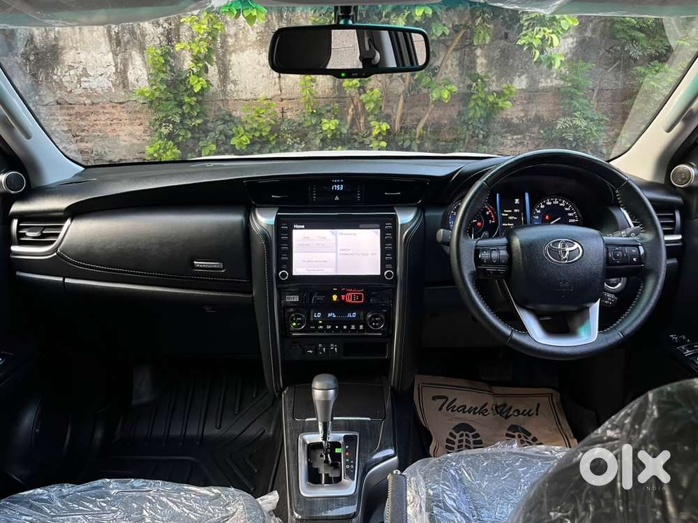 Toyota Fortuner 4x2 At 2.7 Petrol, 2024, Petrol