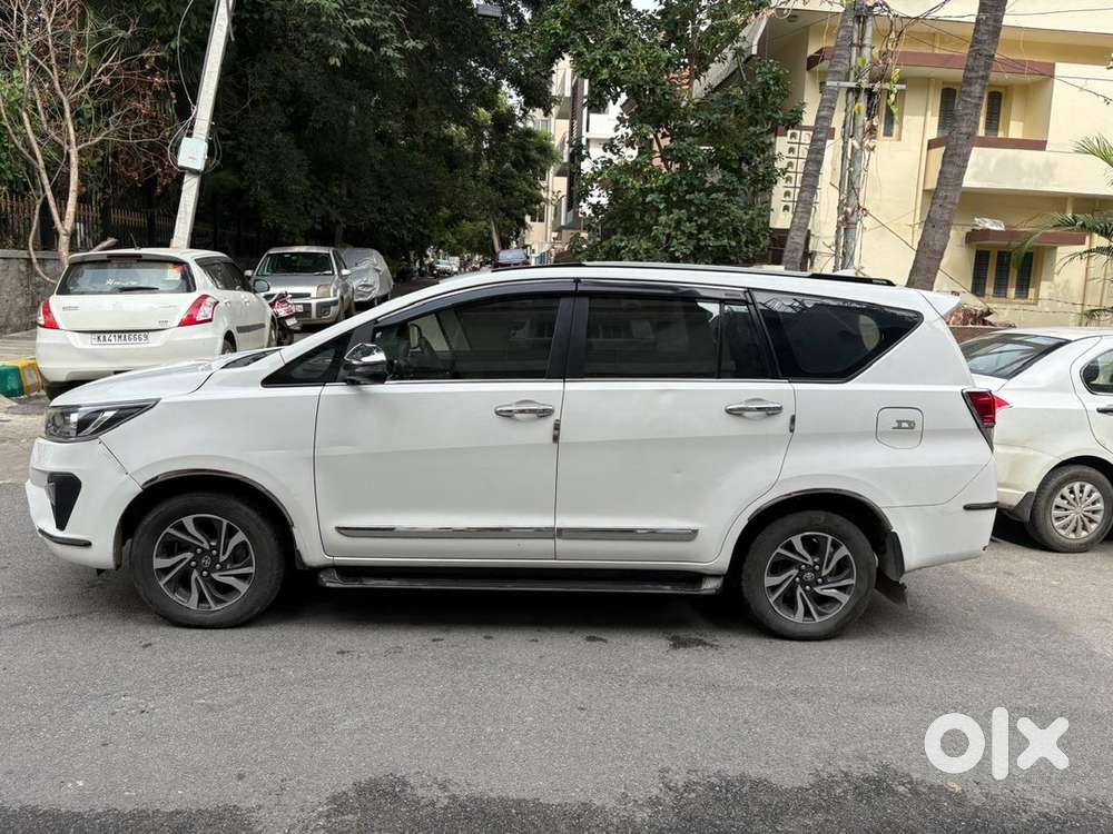 Toyota Innova Crysta 2021