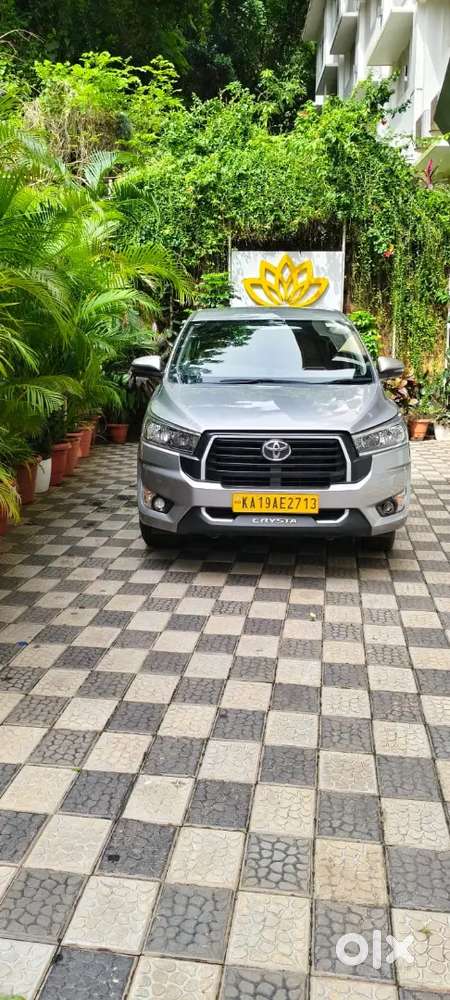Toyota Innova Crysta 2023