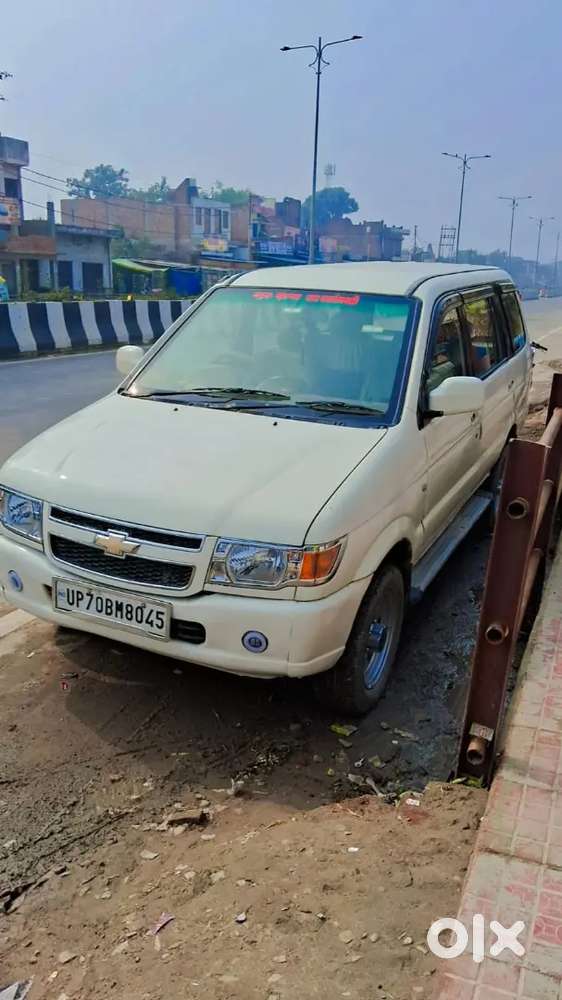 Chevrolet Tavera Neo 10 Seater 2011