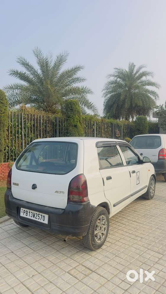 Maruti Suzuki Alto 10 Petrol 132 Km Driven