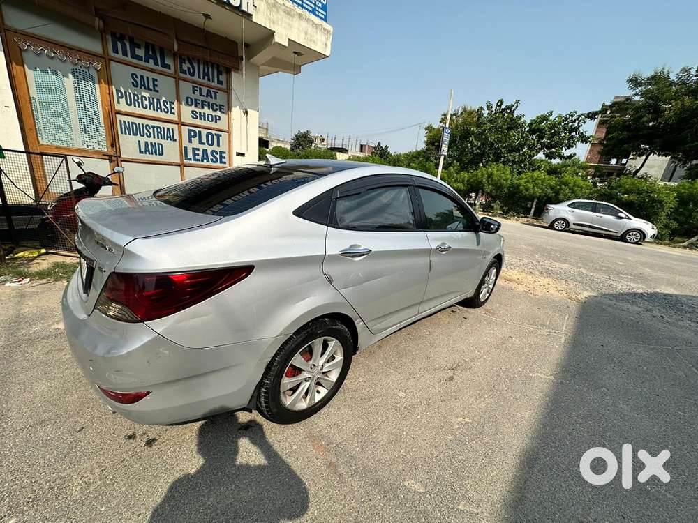 Hyundai Verna 2012 Model