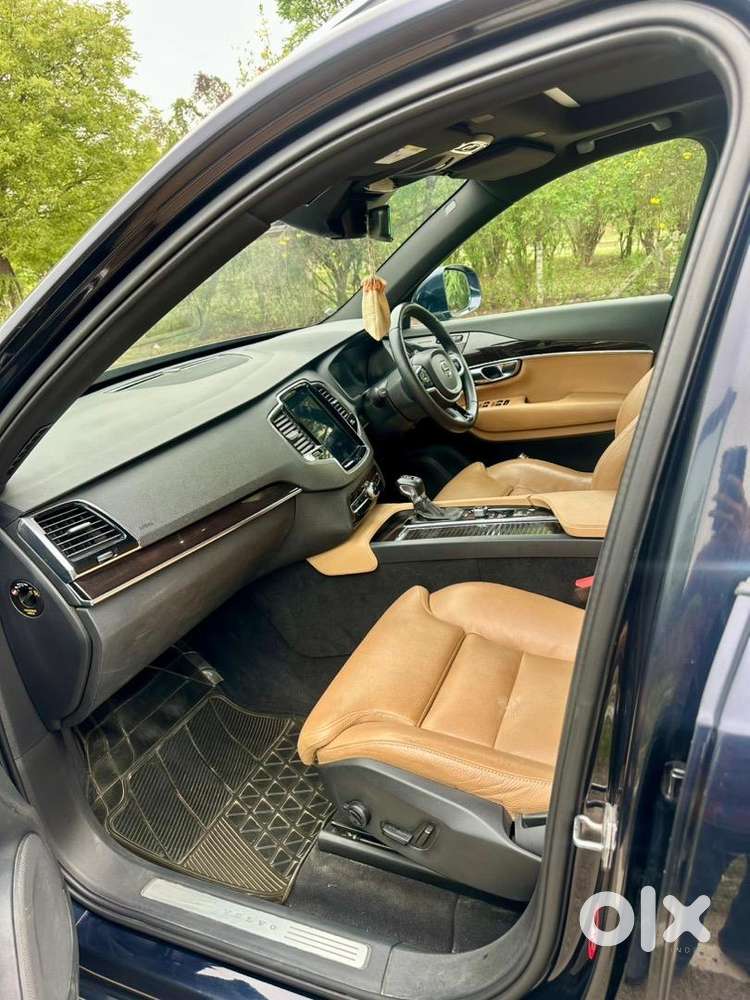 Volvo Xc90 D5 Awd – 7 Seater  Magic Blue Pearl