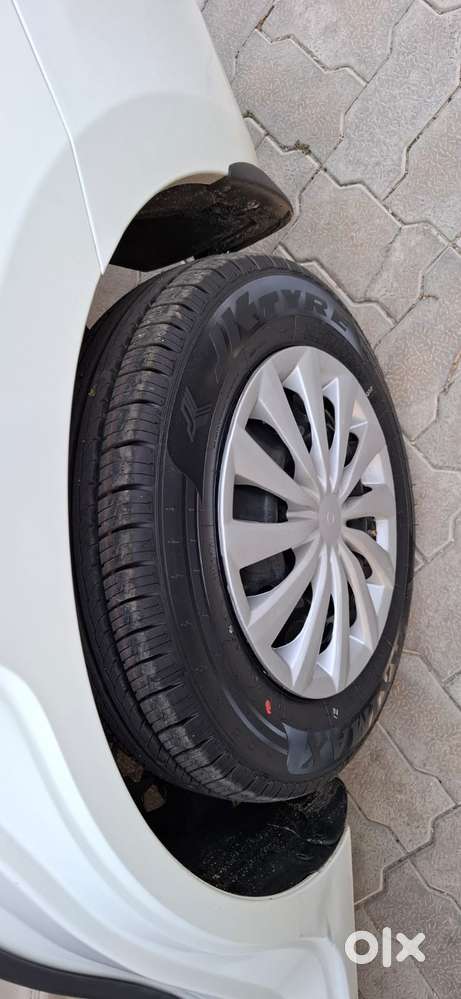 Maruti Suzuki Dzire 1.2 Vxi, 2024, Petrol