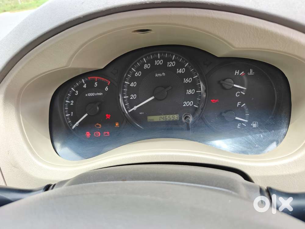Toyota Innova 2.5 G (diesel) 8 Seater, 2012, Diesel