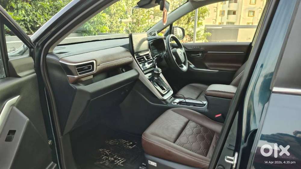 Car For Sale 2023 Toyota Innova Hycross Zx (o) Hybrid Automatic