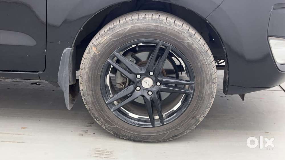 Toyota Innova Crysta 2.8 Zx At 7 Seater, 2018, Diesel