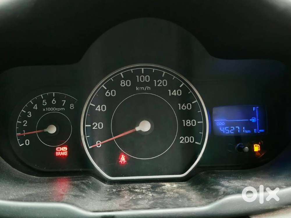 Hyundai I10 Sportz, 2013, Petrol