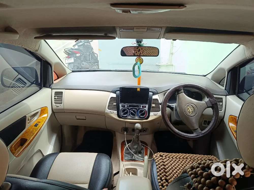 Toyota Innova 2.5 G Diesel 2010