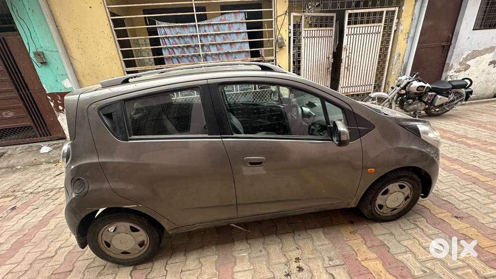 Chevrolet Beat Lt 2011 Petrol