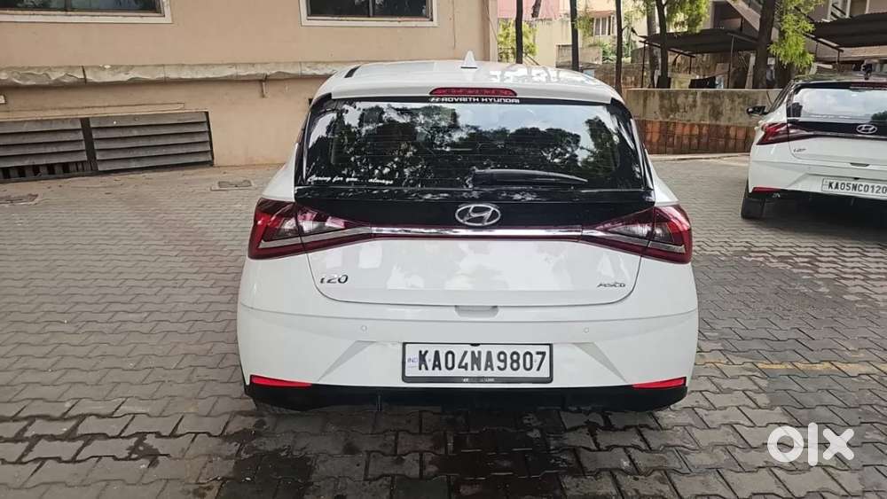 Hyundai I20 Asta (o) 1.2 Ivt, 2022, Petrol