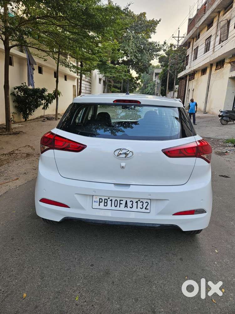 Hyundai I20 Sportz Plus Diesel, 2015, Diesel