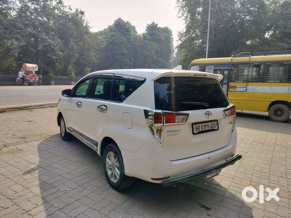 Toyota Innova Crysta, 2017