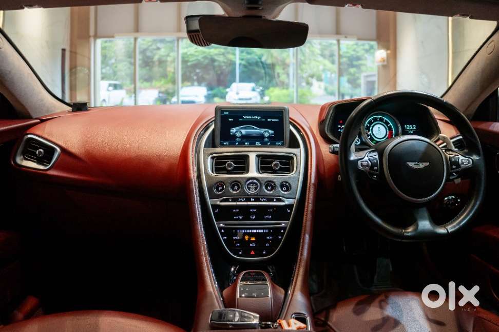 Aston Martin Db11 4.0 V12, 2017, Petrol