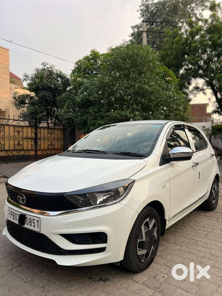 Tata Tiago 1.2 Revotron Xm, 2025, Petrol
