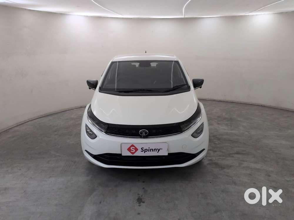 Tata Altroz Xza Petrol, 2025, Petrol