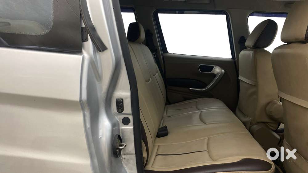 Mahindra Tuv 300 Mhawk100 T8, 2018, Diesel