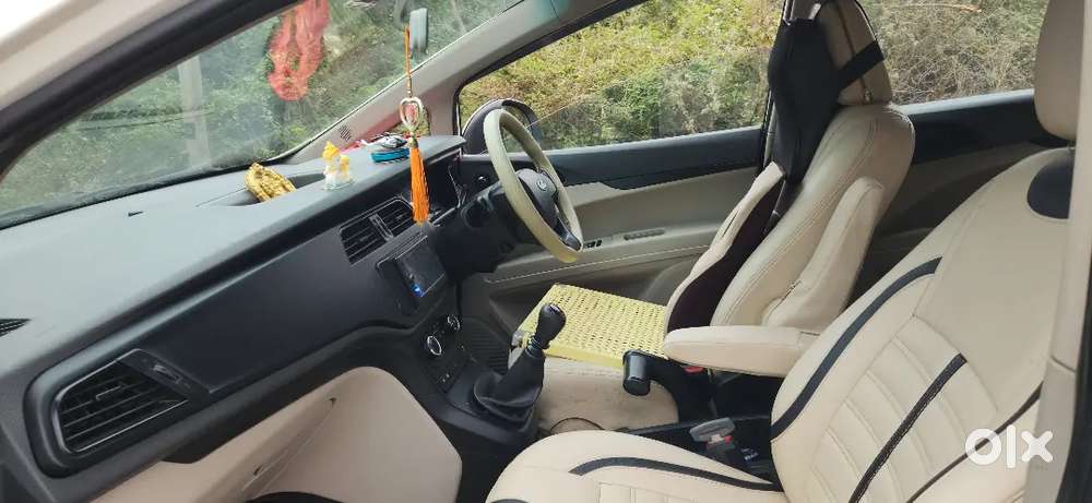 Mahindra Marazzo 2021 Diesel 142000 Km Driven
