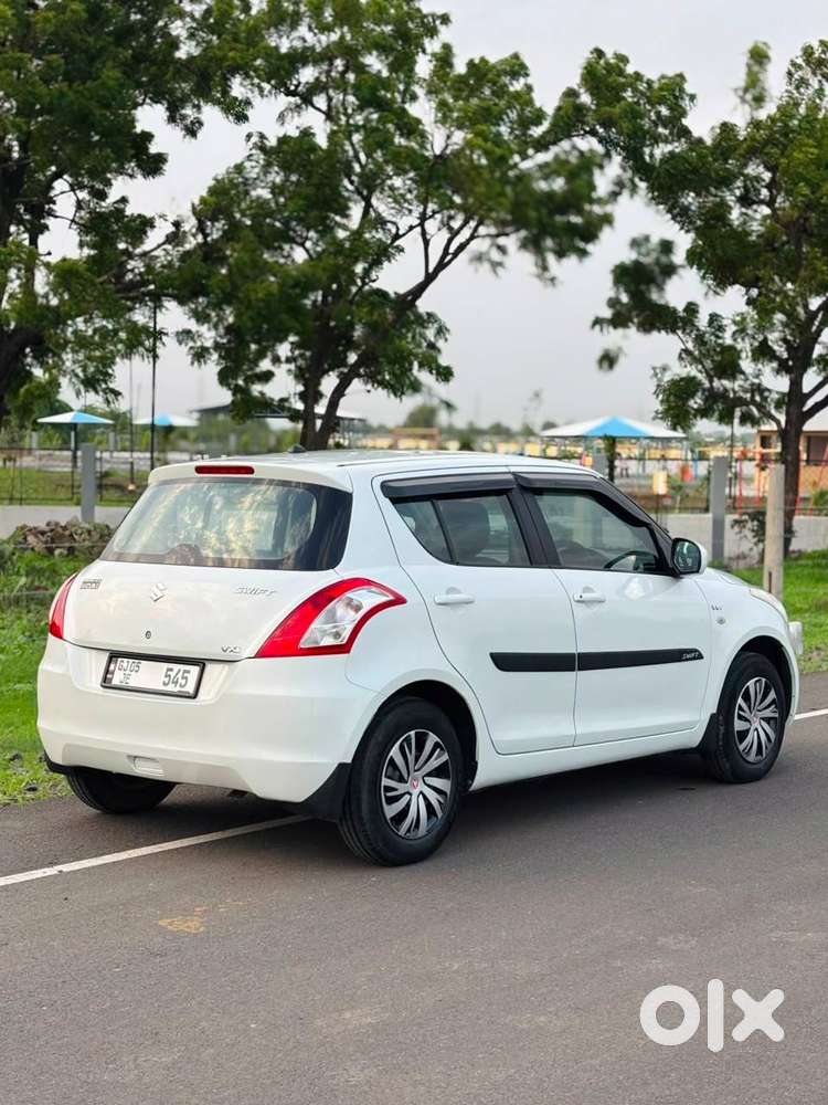 Maruti Suzuki Swift 2013 Cng & Hybrids Well Maintained