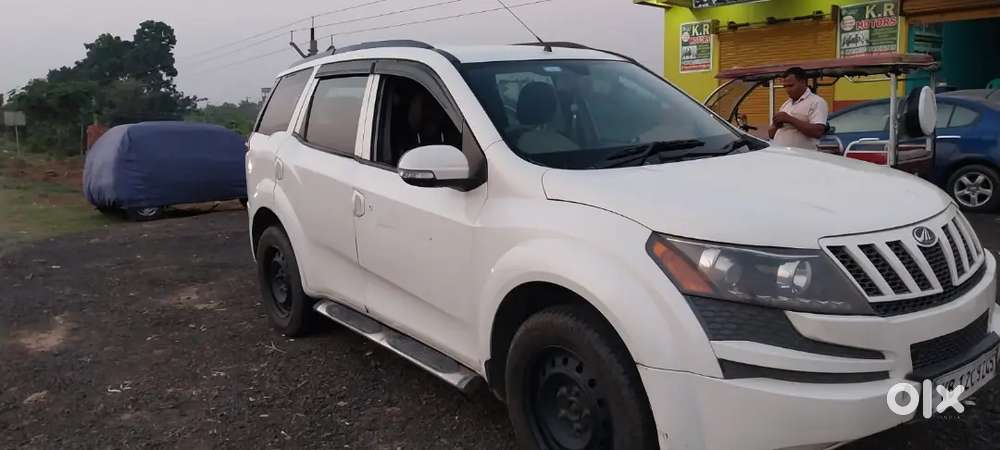 Mahindra Xuv500 2014 Diesel 65000 Km Driven