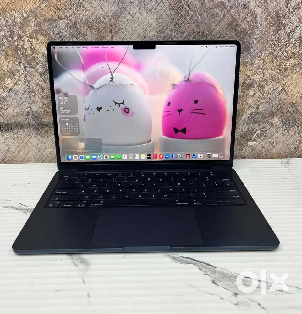 Apple MacBook Air M2 Apple In Warranty 2027 98% A1 Condition