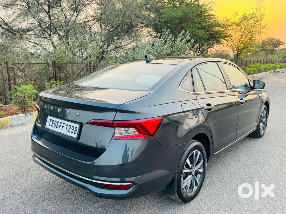 Skoda Slavia Style 1.0l Tsi Mt, 2022, Petrol