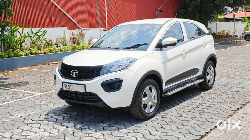Tata Nexon 1.2 Revotron Xma, 2019, Petrol