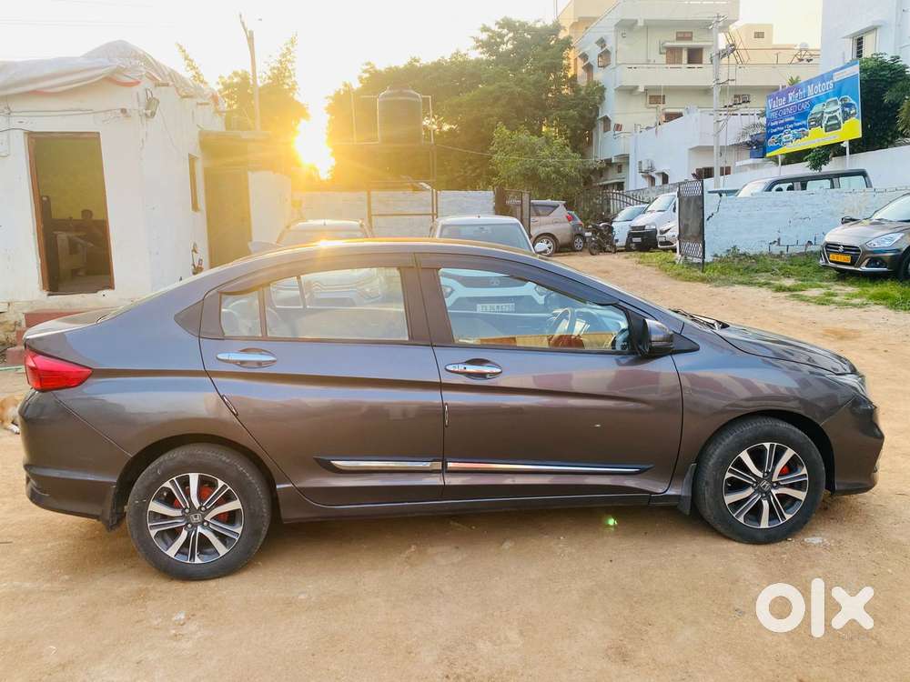 Honda City I-vtec V, 2018, Petrol