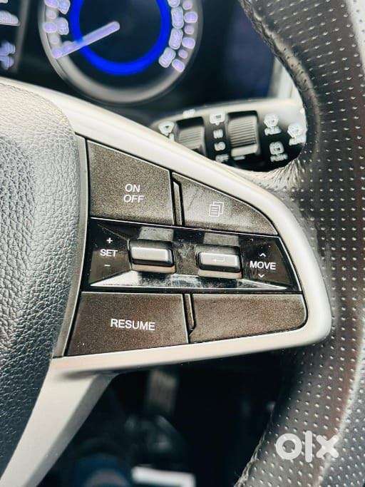 Mahindra Alturas G4 4x2 At, 2022, Diesel