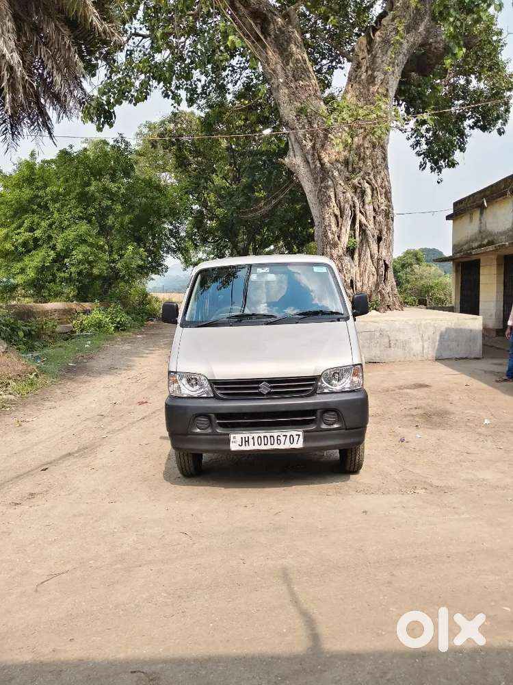 Maruti Suzuki Eeco 2025 Petrol 9300 Km Driven , 10 Months Old