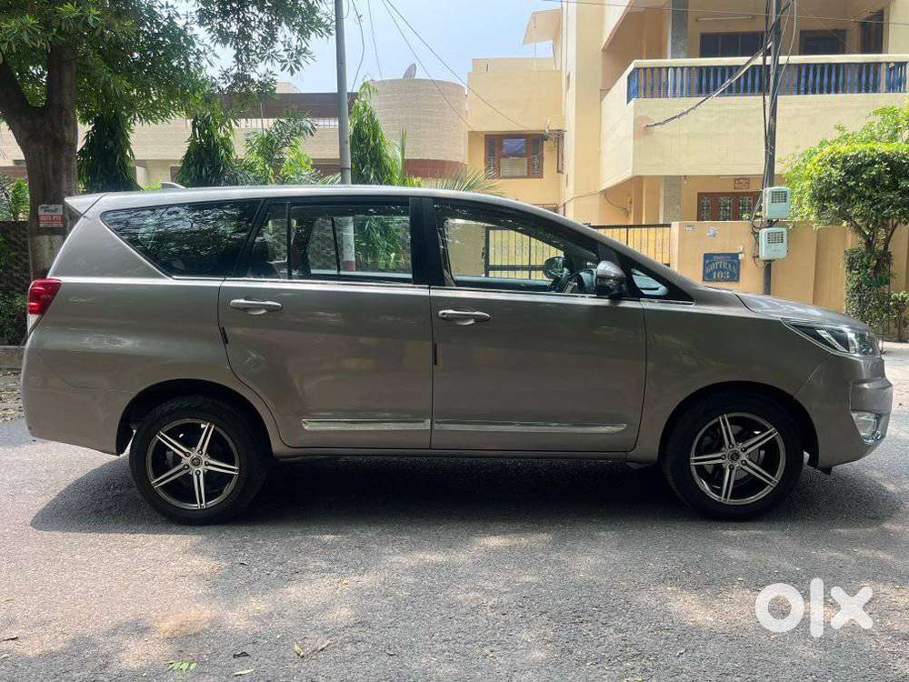 Toyota Innova Crysta 2.4 Gx Mt, 2019, Diesel