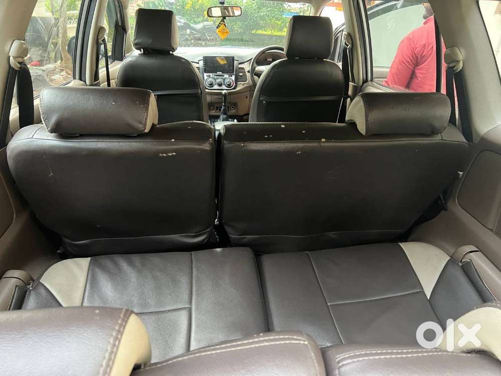 Toyota Innova 2.5 G4 2015 Diesel 8-seater -*re-reg