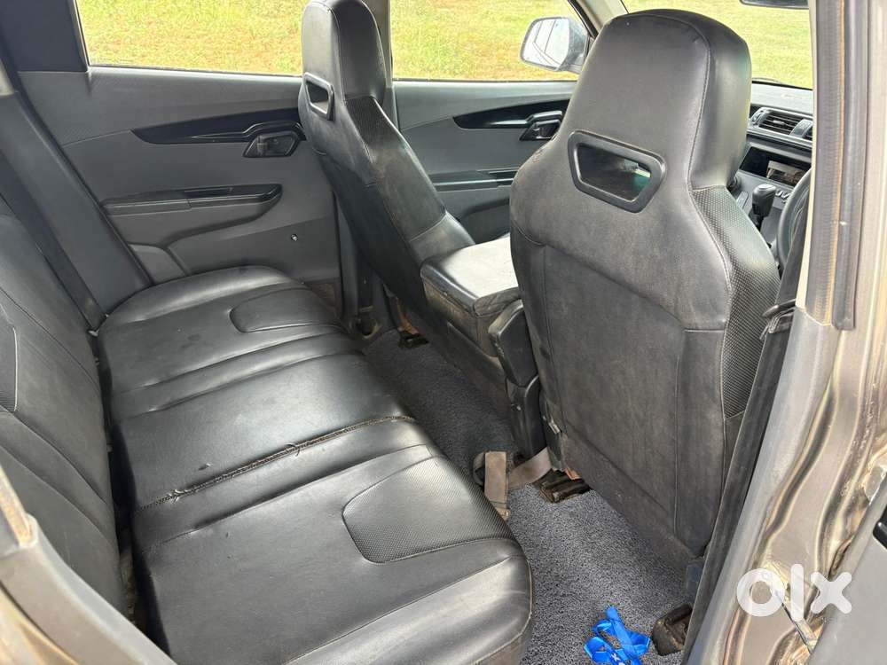 Mahindra Kuv 100, 2018, Petrol