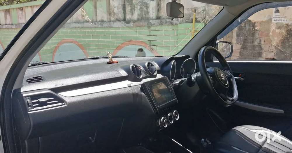 Maruti Suzuki Swift 1.3 Zxi, 2023, Petrol