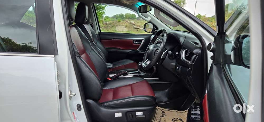 Toyota Fortuner Legender 4x2 At 2.8, 2024, Diesel