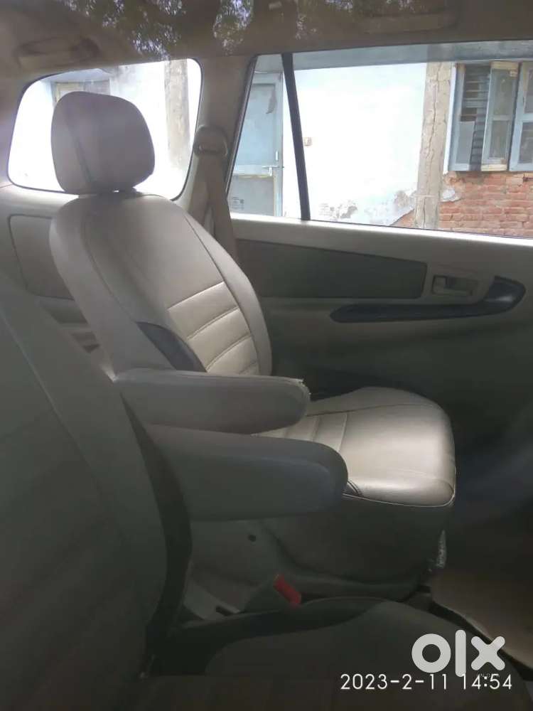 Toyota Innova Diesel 2014