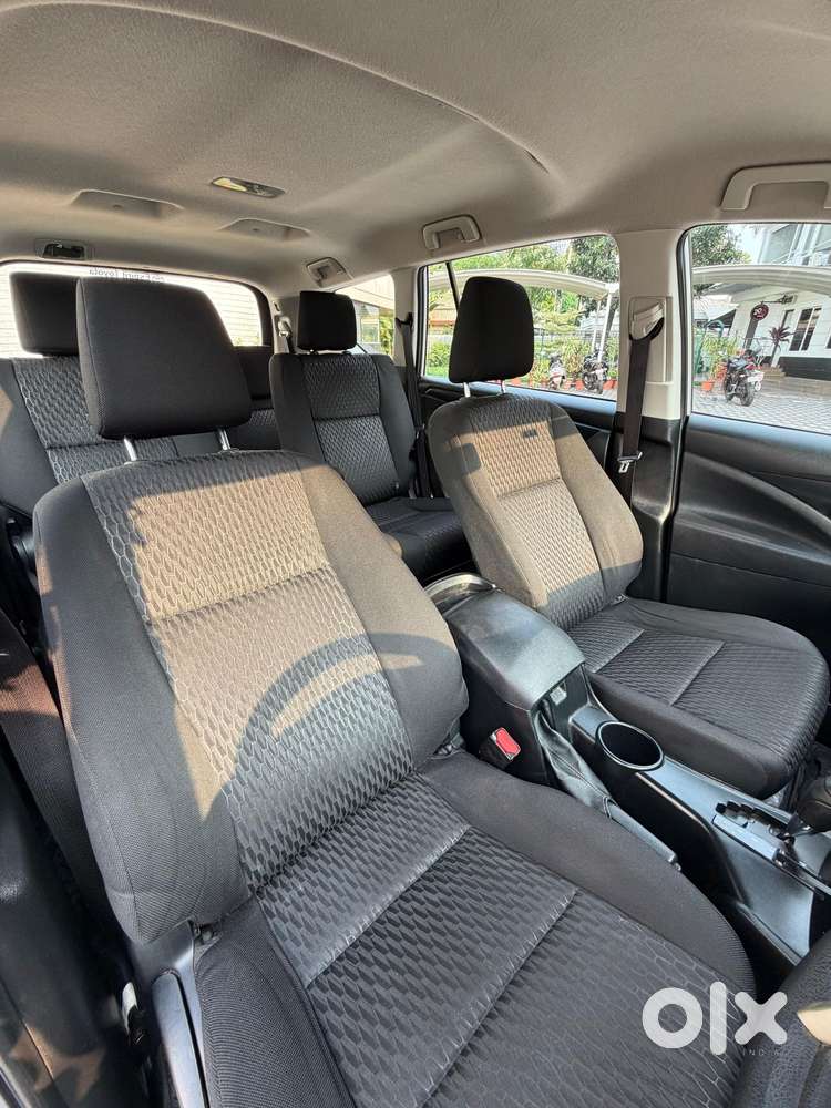 Toyota Innova Crysta 2.8 Gx At, 2017, Diesel