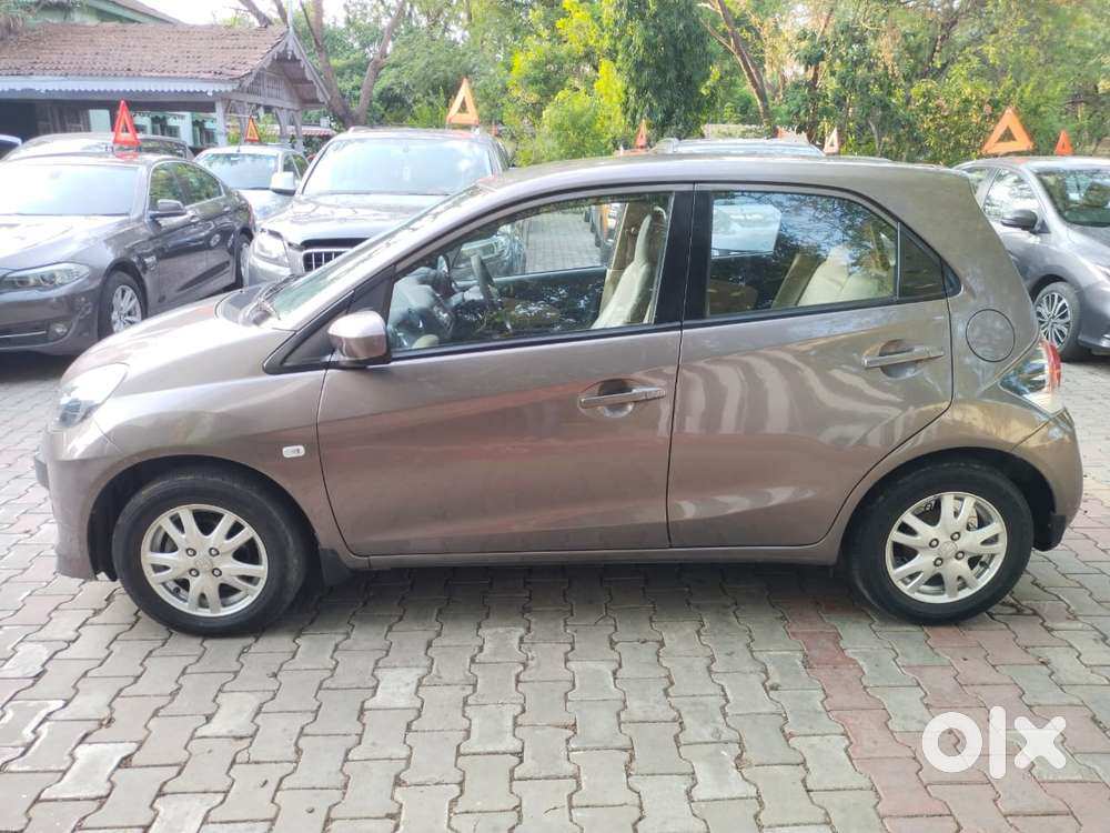 Honda Brio V Mt, 2012, Petrol