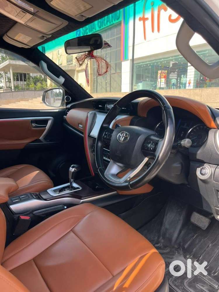 Most Loaded Fortuner 4/4  At 2019 Reg.