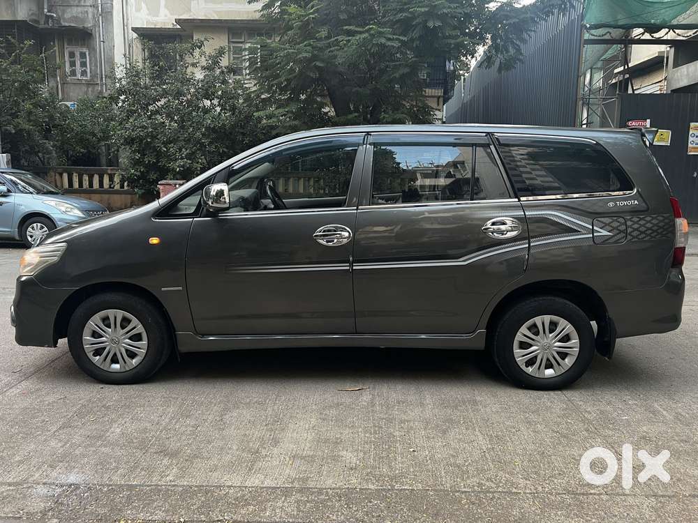 Toyota Innova 2.5 Gx (diesel) 8 Seater Bs Iv, 2012, Diesel