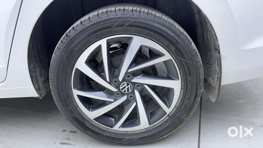 Volkswagen Virtus 1.0 Topline Tsi At, 2022, Petrol