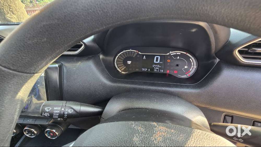 Nissan Magnite Visia 2025 Petrol