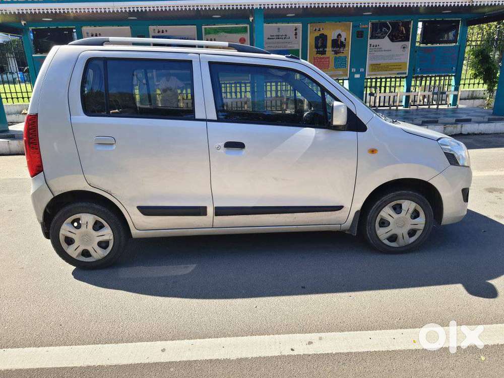 Maruti Suzuki Wagon R 1.0 Vxi Amt, 2018, Petrol