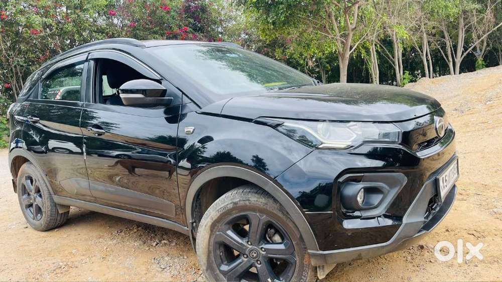 Tata Nexon, 2022, Petrol