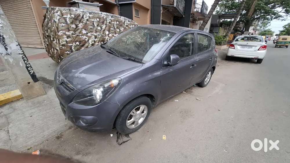 Hyundai I20 Asta Modal 2010 Cng & Petrol 82000 Km Driven