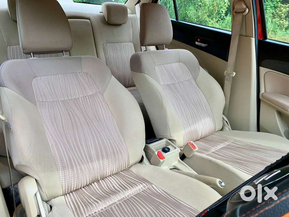 Maruti Suzuki Dzire Vxi Ags, 2022, Petrol