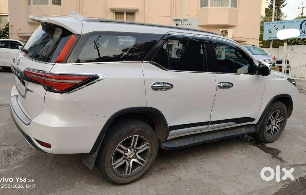 Toyota Fortuner 4x2 Mt 2.7 Petrol, 2022, Petrol