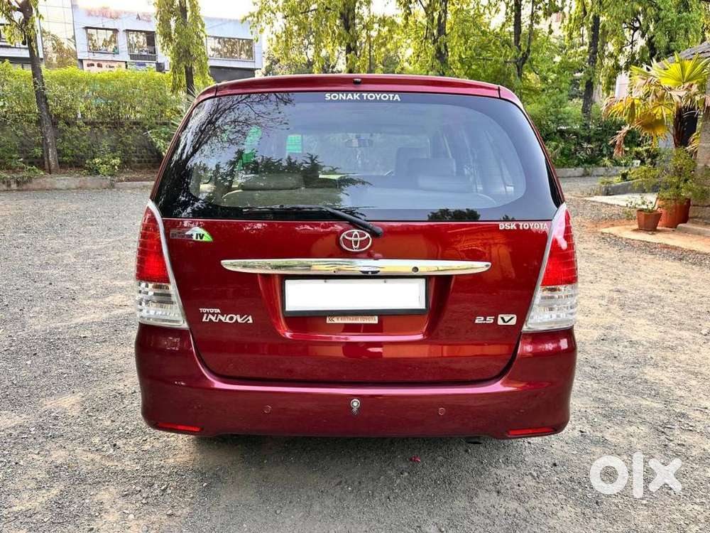 Toyota Innova 2004-2011 2.5 V Diesel 8-seater, 2010, Diesel