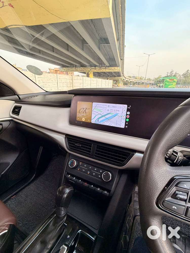 Mahindra Xuv700 2.2 Ax 5 Diesel At 7 Str, 2022, Diesel