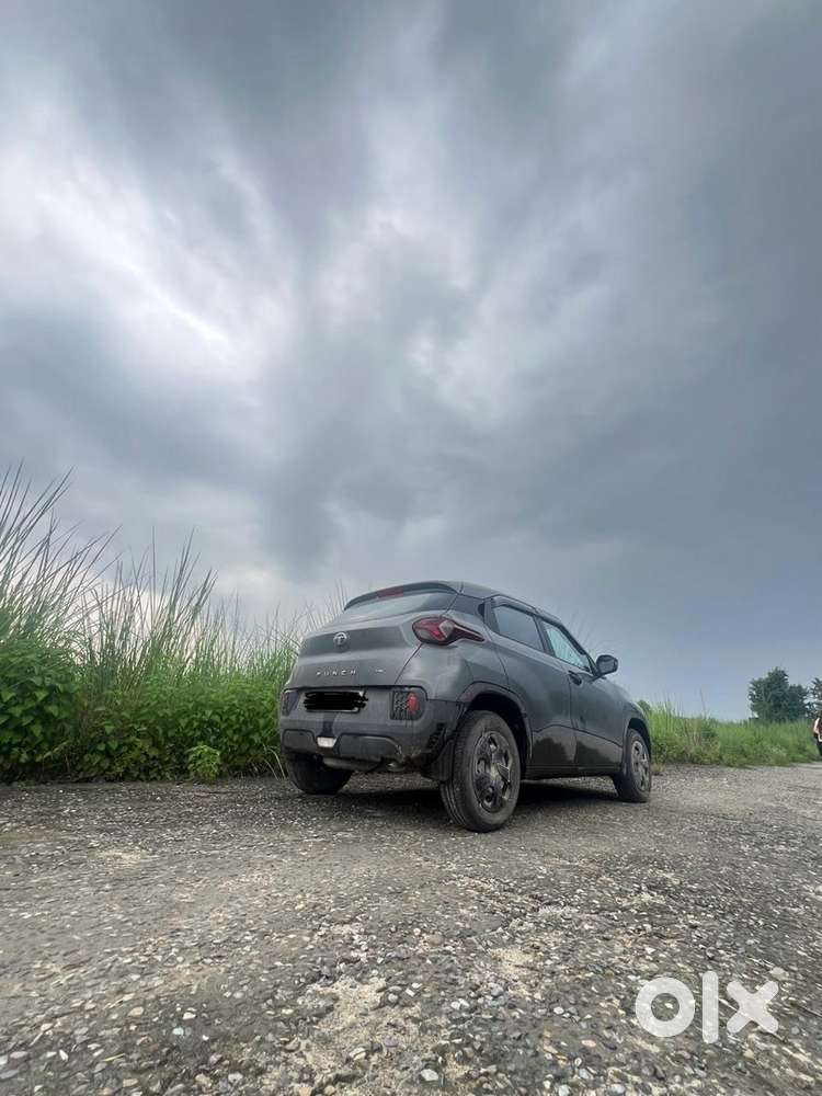 Tata Punch Petrol 2024